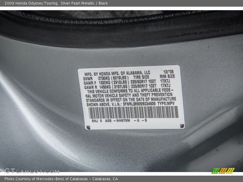 Silver Pearl Metallic / Black 2009 Honda Odyssey Touring