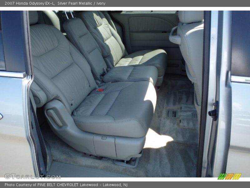 Silver Pearl Metallic / Ivory 2007 Honda Odyssey EX-L