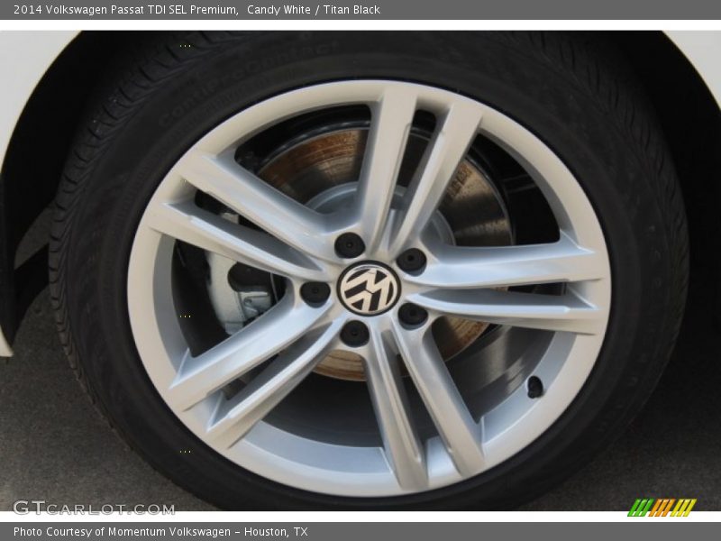 Candy White / Titan Black 2014 Volkswagen Passat TDI SEL Premium