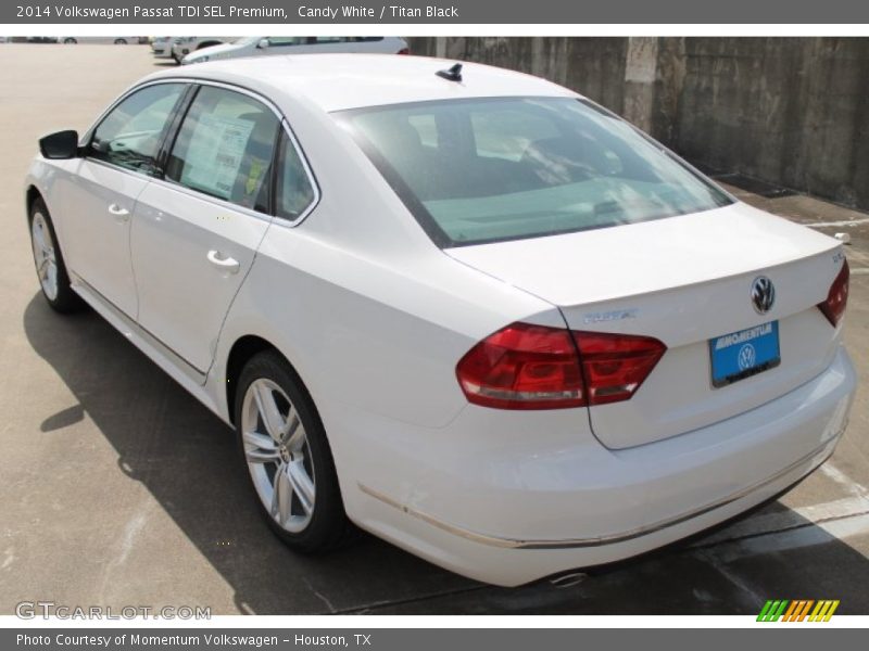 Candy White / Titan Black 2014 Volkswagen Passat TDI SEL Premium