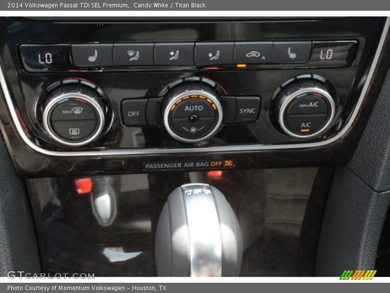 Candy White / Titan Black 2014 Volkswagen Passat TDI SEL Premium