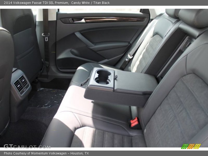 Candy White / Titan Black 2014 Volkswagen Passat TDI SEL Premium