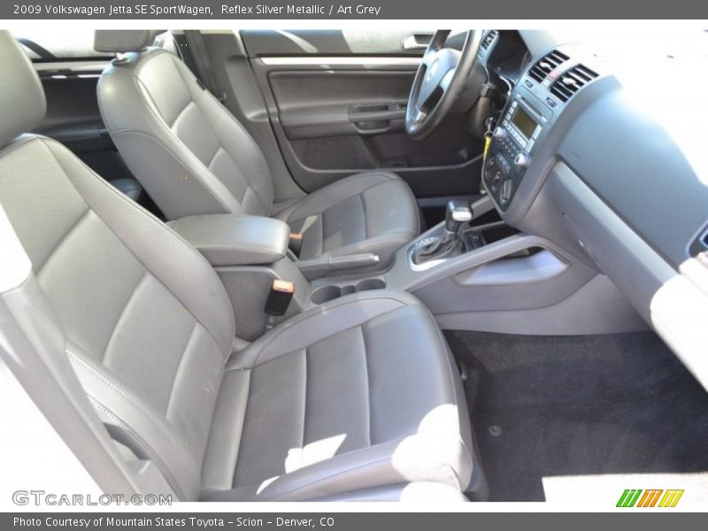 Reflex Silver Metallic / Art Grey 2009 Volkswagen Jetta SE SportWagen