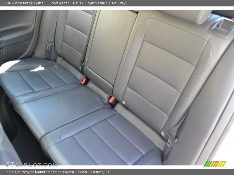 Reflex Silver Metallic / Art Grey 2009 Volkswagen Jetta SE SportWagen