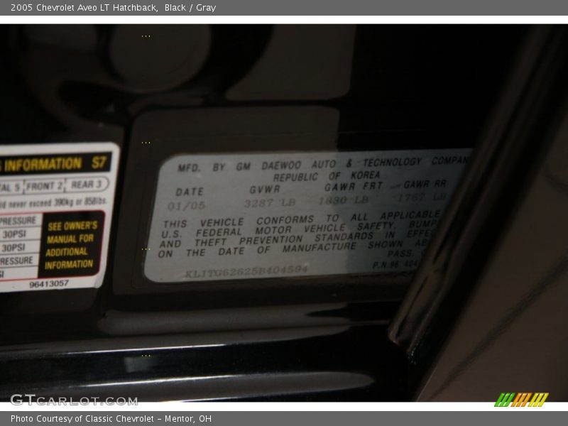 Black / Gray 2005 Chevrolet Aveo LT Hatchback