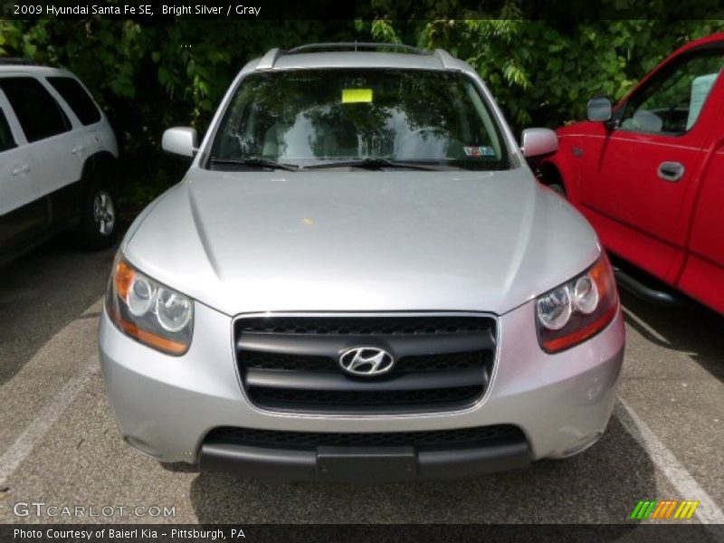 Bright Silver / Gray 2009 Hyundai Santa Fe SE