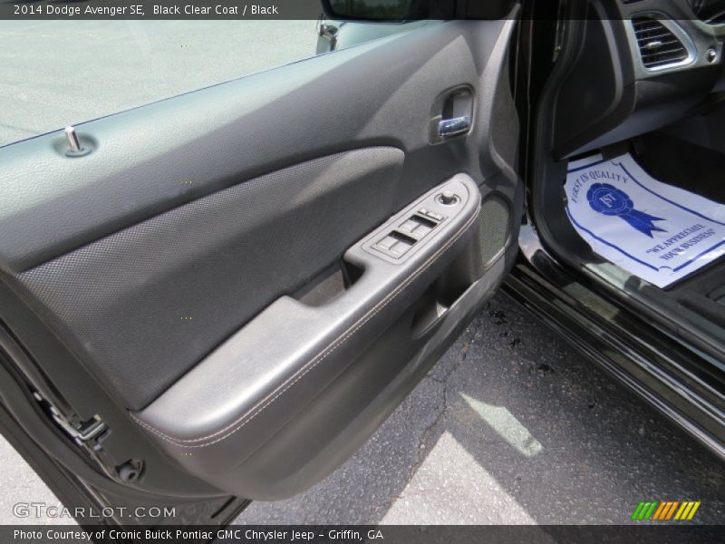 Black Clear Coat / Black 2014 Dodge Avenger SE