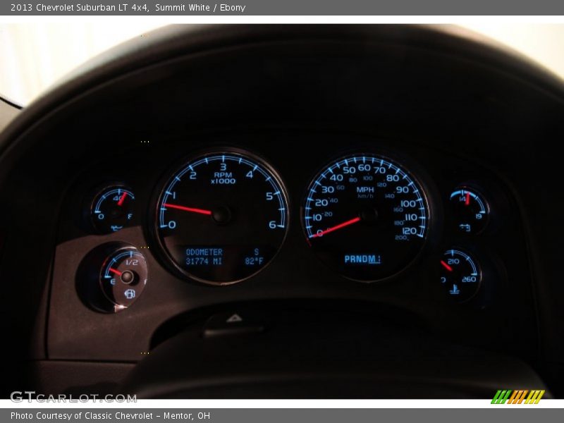 Summit White / Ebony 2013 Chevrolet Suburban LT 4x4