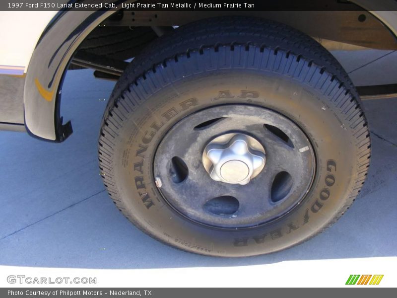 Light Prairie Tan Metallic / Medium Prairie Tan 1997 Ford F150 Lariat Extended Cab