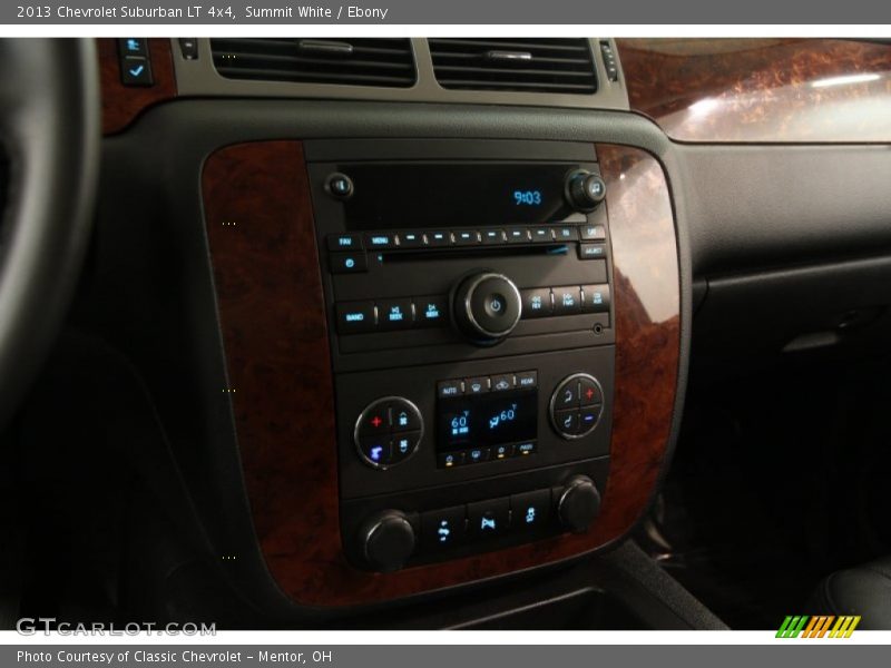 Summit White / Ebony 2013 Chevrolet Suburban LT 4x4