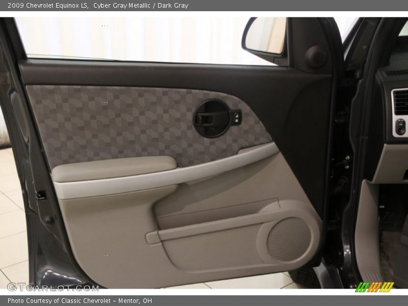 Cyber Gray Metallic / Dark Gray 2009 Chevrolet Equinox LS