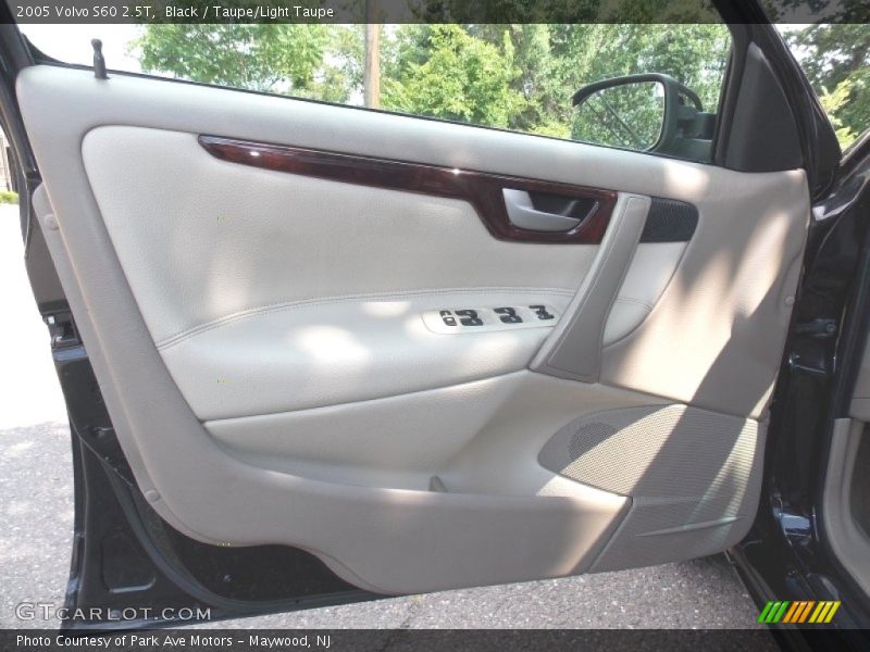 Black / Taupe/Light Taupe 2005 Volvo S60 2.5T