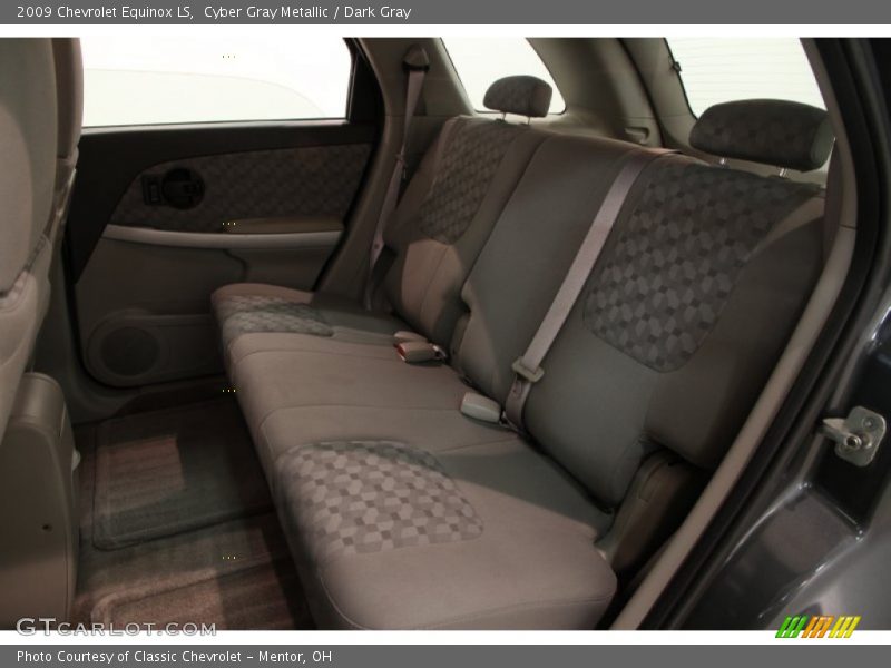 Cyber Gray Metallic / Dark Gray 2009 Chevrolet Equinox LS