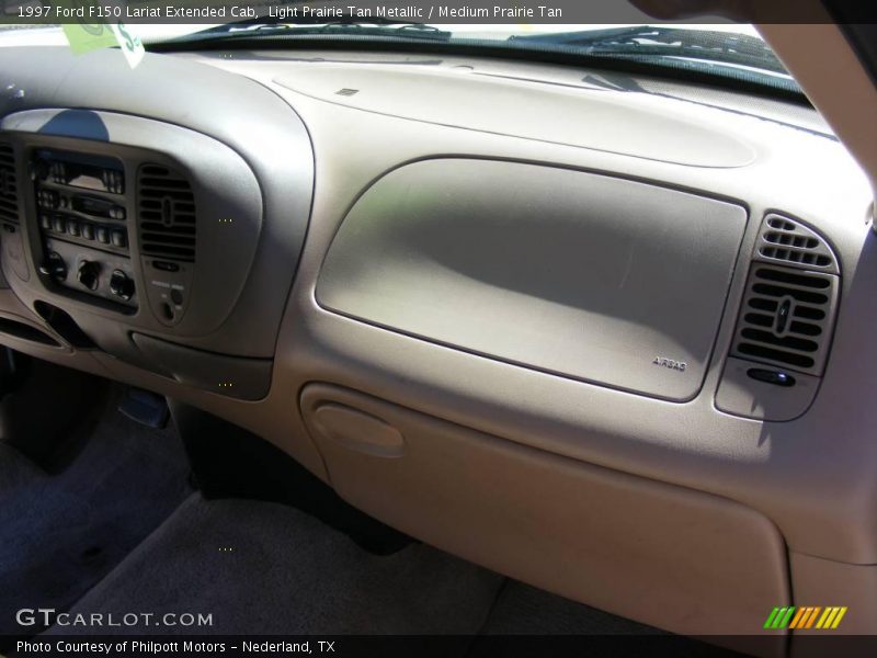 Light Prairie Tan Metallic / Medium Prairie Tan 1997 Ford F150 Lariat Extended Cab