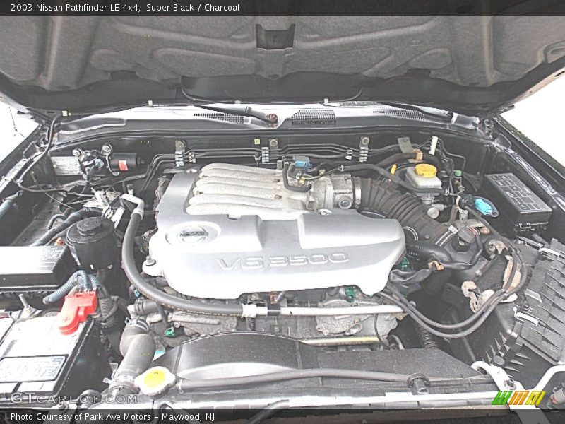 Super Black / Charcoal 2003 Nissan Pathfinder LE 4x4