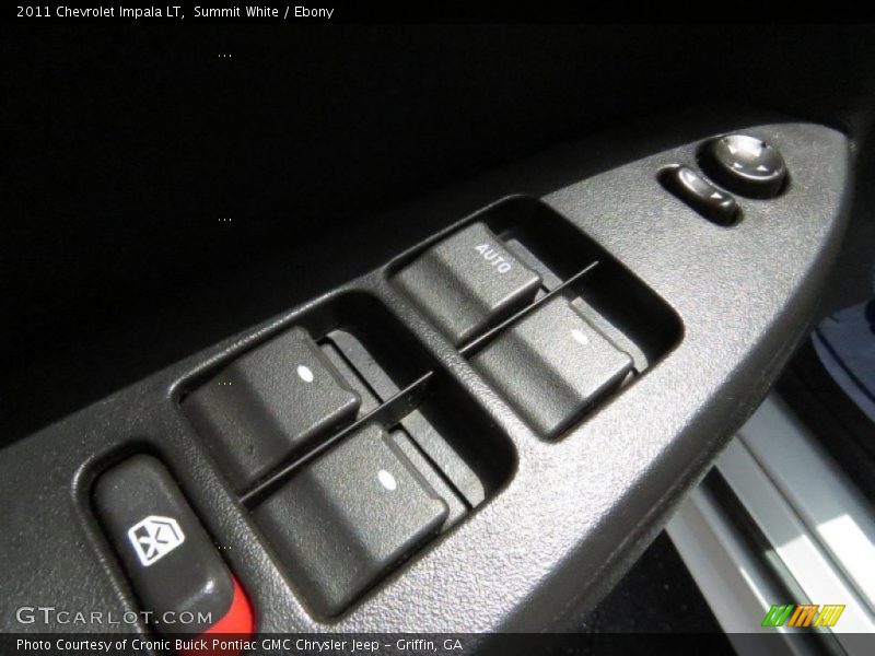 Summit White / Ebony 2011 Chevrolet Impala LT