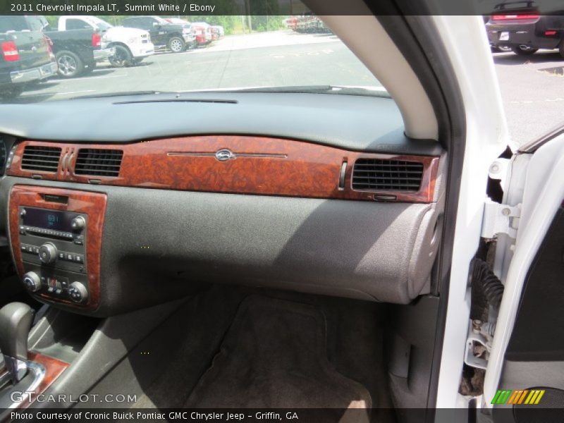 Summit White / Ebony 2011 Chevrolet Impala LT