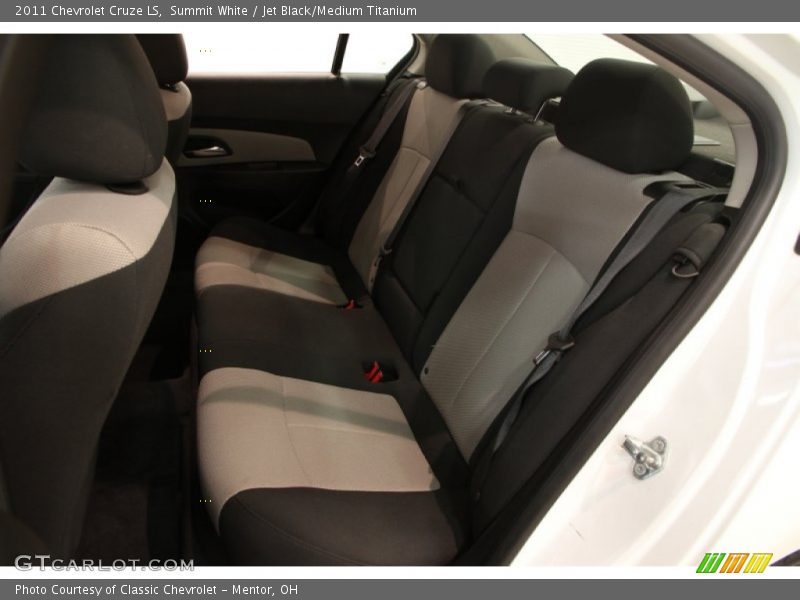 Summit White / Jet Black/Medium Titanium 2011 Chevrolet Cruze LS