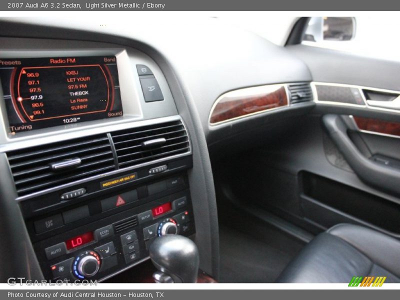 Light Silver Metallic / Ebony 2007 Audi A6 3.2 Sedan
