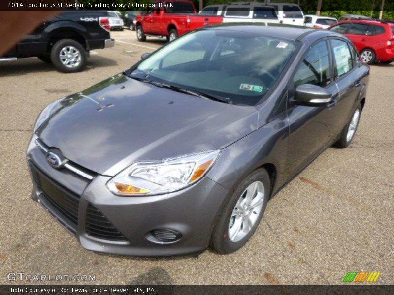 Sterling Gray / Charcoal Black 2014 Ford Focus SE Sedan