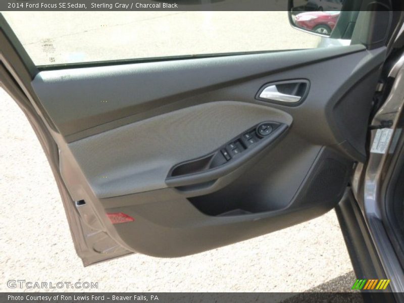 Sterling Gray / Charcoal Black 2014 Ford Focus SE Sedan