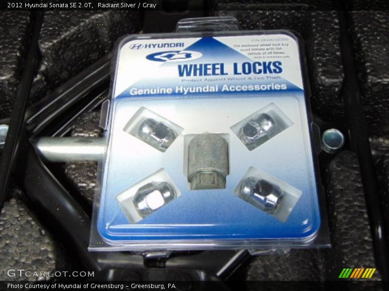 Radiant Silver / Gray 2012 Hyundai Sonata SE 2.0T