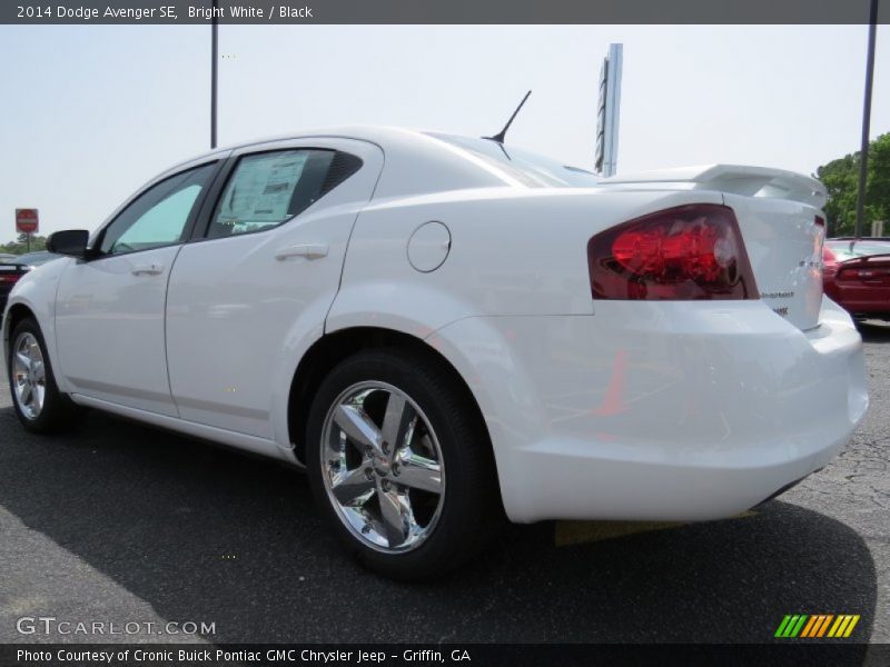 Bright White / Black 2014 Dodge Avenger SE