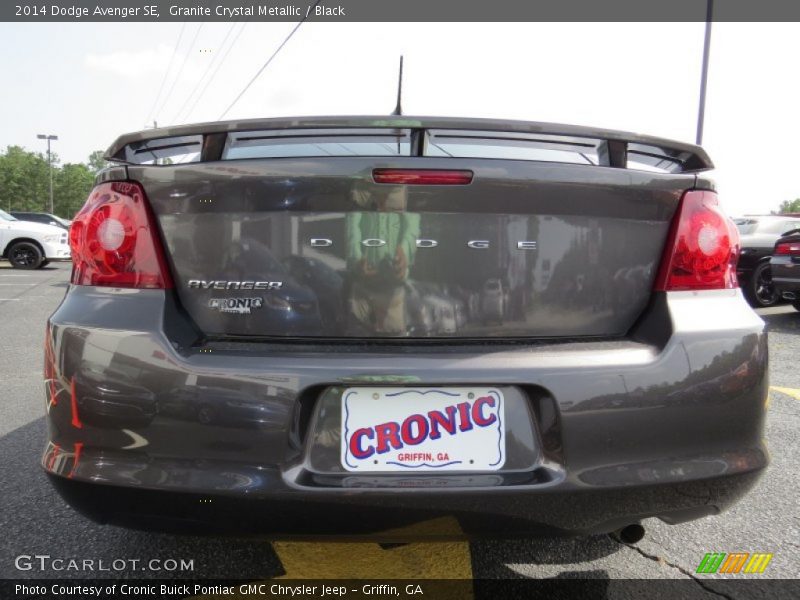 Granite Crystal Metallic / Black 2014 Dodge Avenger SE