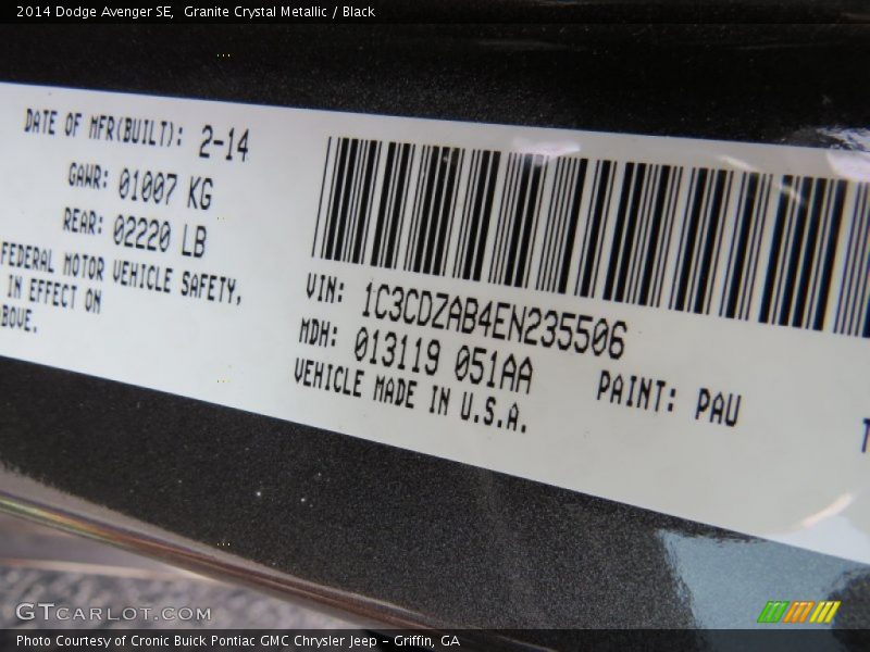 Granite Crystal Metallic / Black 2014 Dodge Avenger SE