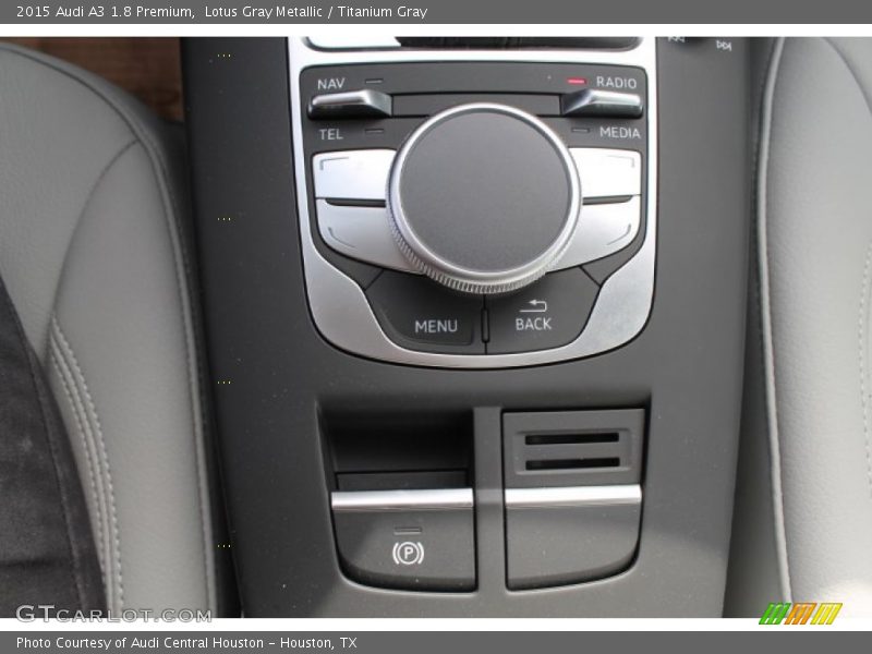 Controls of 2015 A3 1.8 Premium