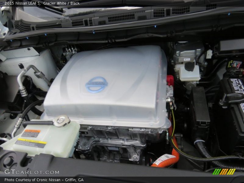  2015 LEAF S Engine - 80kW/107hp AC Synchronous Electric Motor