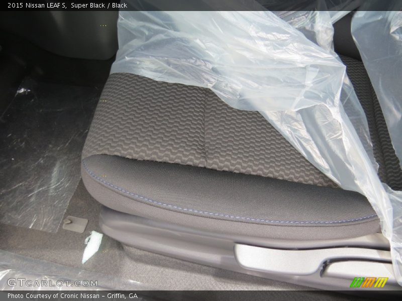 Super Black / Black 2015 Nissan LEAF S