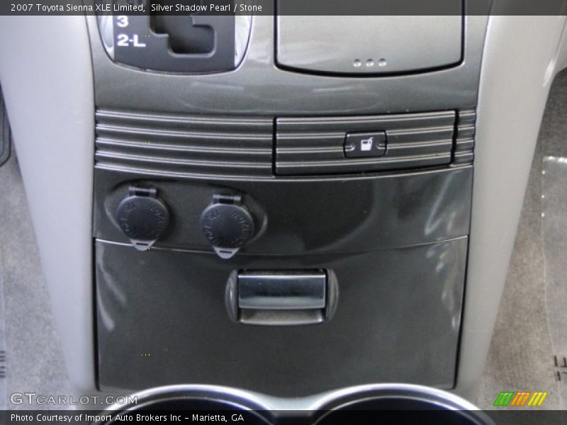 Silver Shadow Pearl / Stone 2007 Toyota Sienna XLE Limited