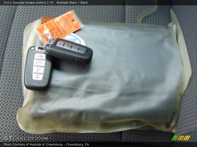 Midnight Black / Black 2011 Hyundai Sonata Limited 2.0T
