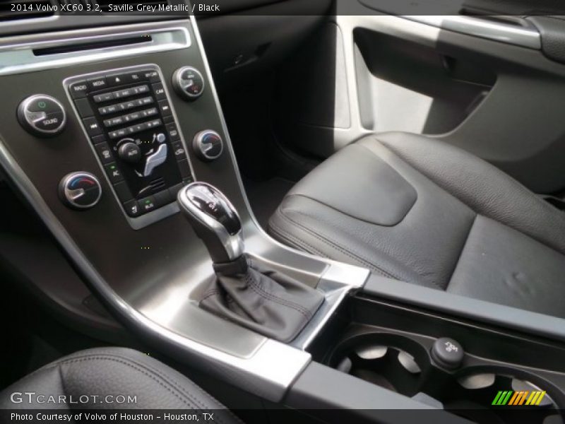 Saville Grey Metallic / Black 2014 Volvo XC60 3.2