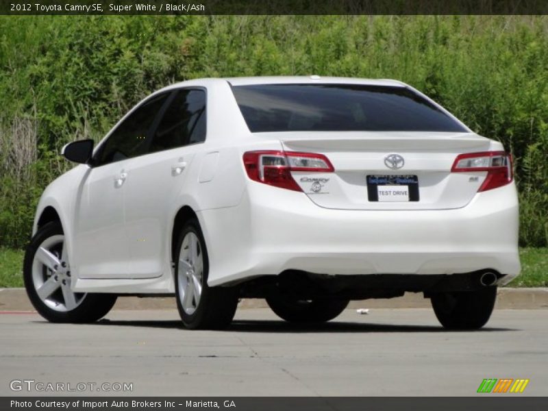 Super White / Black/Ash 2012 Toyota Camry SE