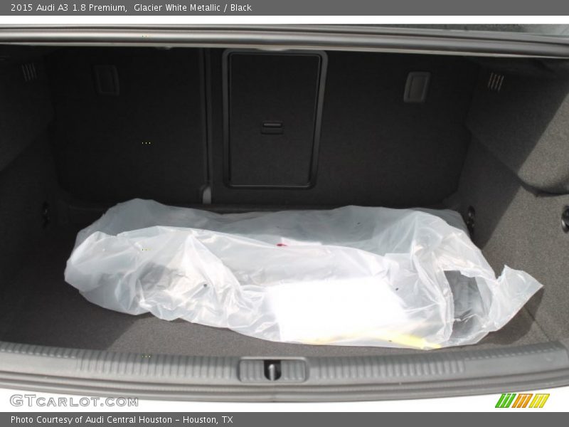 Glacier White Metallic / Black 2015 Audi A3 1.8 Premium