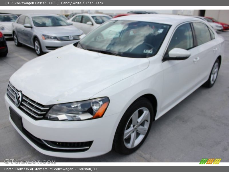Candy White / Titan Black 2012 Volkswagen Passat TDI SE