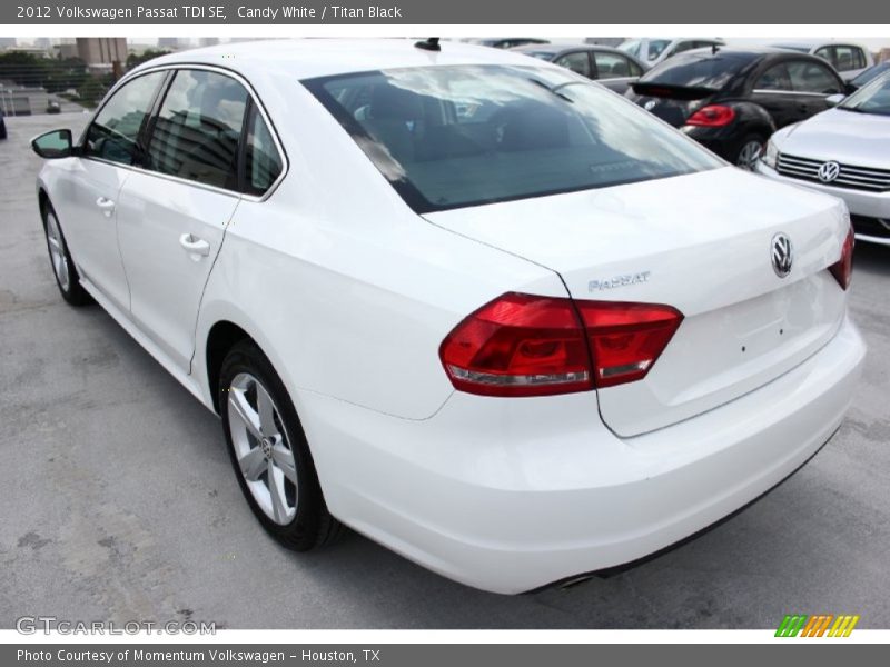 Candy White / Titan Black 2012 Volkswagen Passat TDI SE