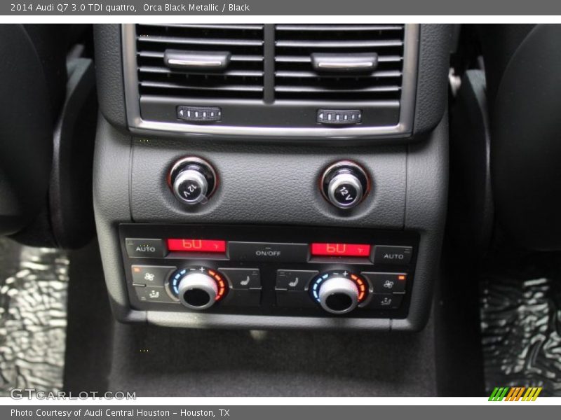 Orca Black Metallic / Black 2014 Audi Q7 3.0 TDI quattro
