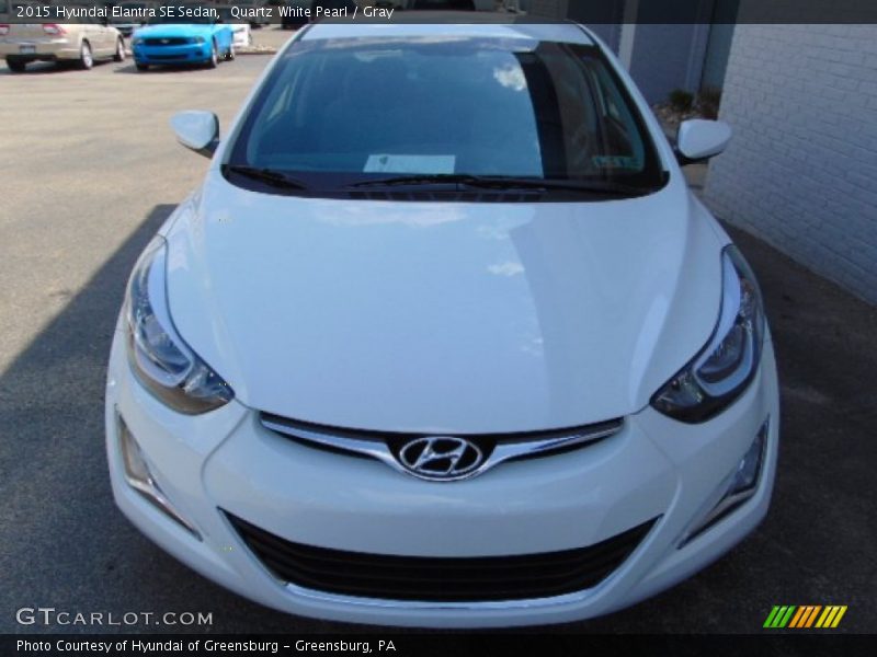 Quartz White Pearl / Gray 2015 Hyundai Elantra SE Sedan