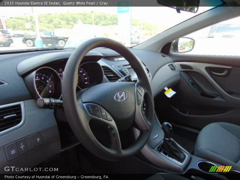 Quartz White Pearl / Gray 2015 Hyundai Elantra SE Sedan