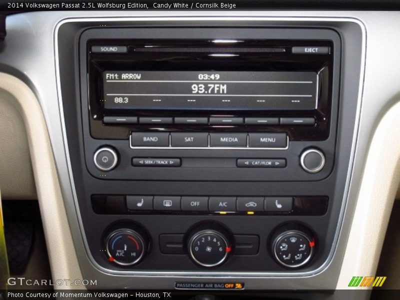 Candy White / Cornsilk Beige 2014 Volkswagen Passat 2.5L Wolfsburg Edition