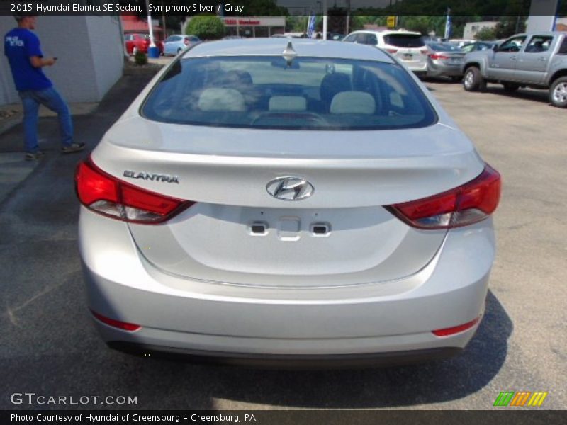Symphony Silver / Gray 2015 Hyundai Elantra SE Sedan
