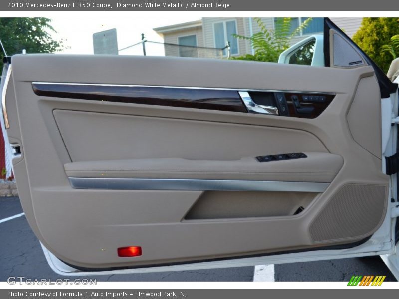 Diamond White Metallic / Almond Beige 2010 Mercedes-Benz E 350 Coupe