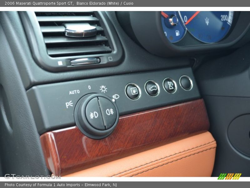 Controls of 2006 Quattroporte Sport GT