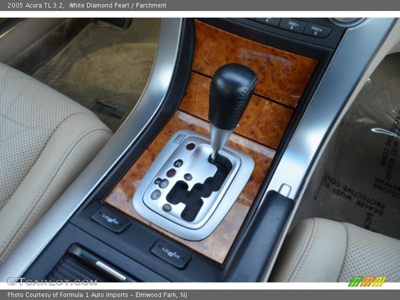 White Diamond Pearl / Parchment 2005 Acura TL 3.2