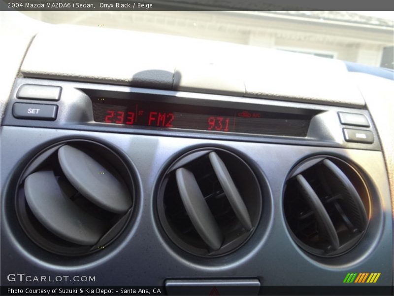 Onyx Black / Beige 2004 Mazda MAZDA6 i Sedan