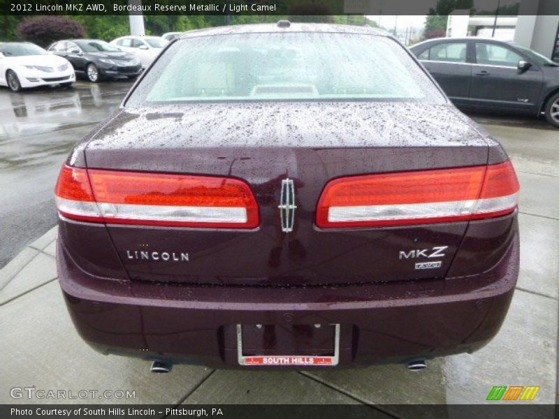 Bordeaux Reserve Metallic / Light Camel 2012 Lincoln MKZ AWD
