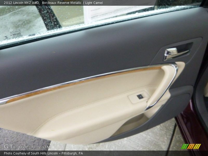 Bordeaux Reserve Metallic / Light Camel 2012 Lincoln MKZ AWD